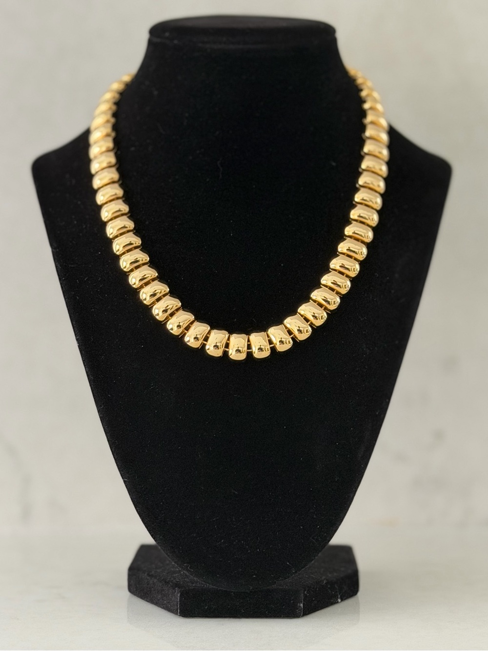 Vintage Gold Collar Necklace - Elegant Women's Jewelry